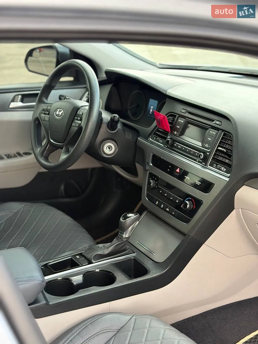 2016 Hyundai Sonata - мініатюра 37