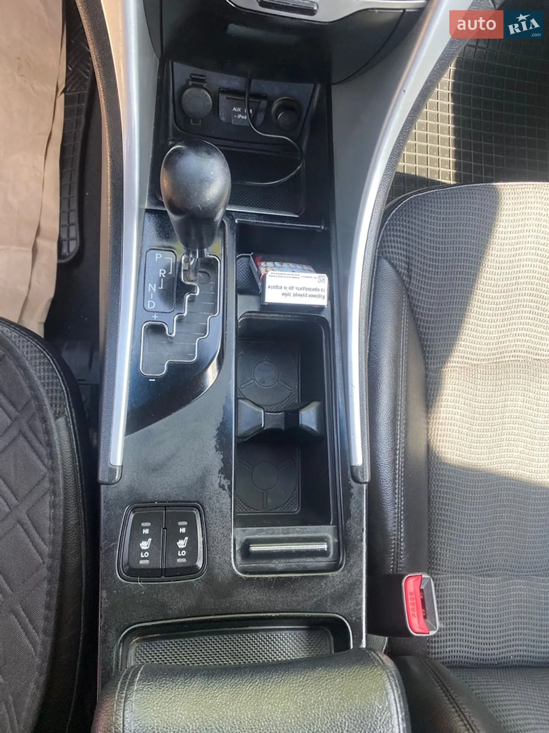 2010 Hyundai Sonata - мініатюра 17