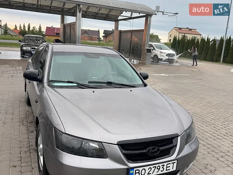 Hyundai Sonata