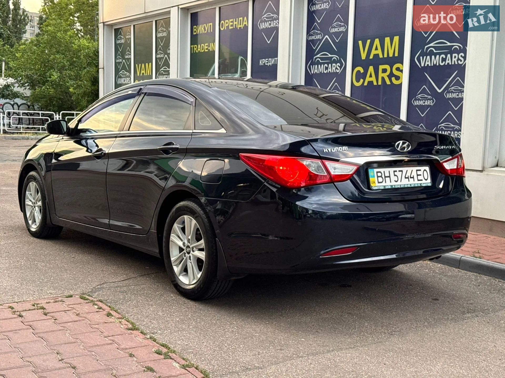2010 Hyundai Sonata - мініатюра 9