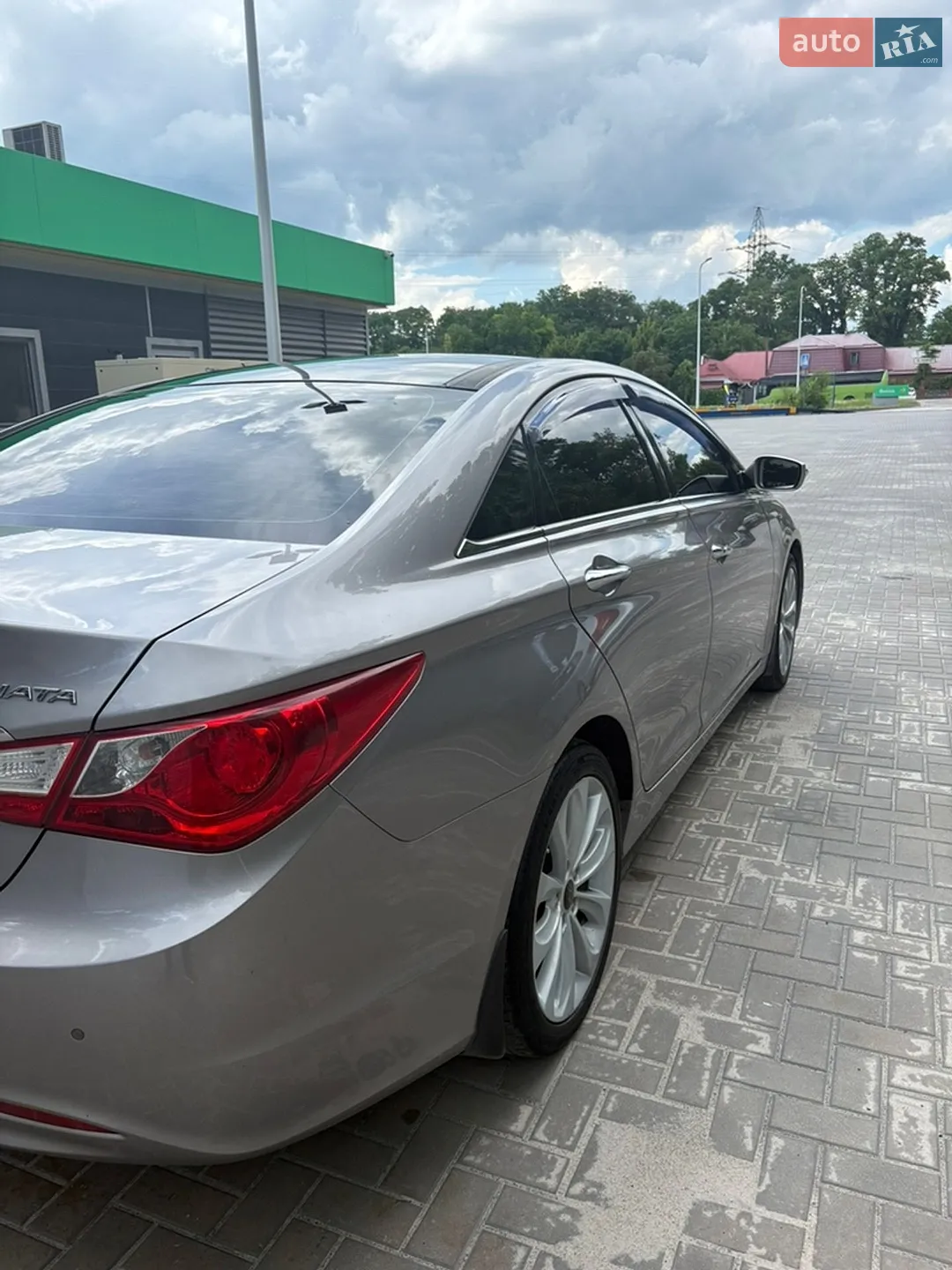 2010 Hyundai Sonata - мініатюра 9