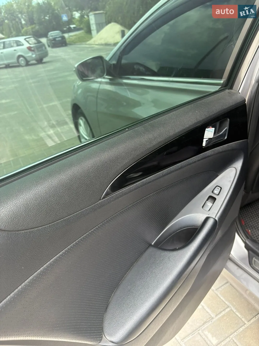 2010 Hyundai Sonata - мініатюра 15