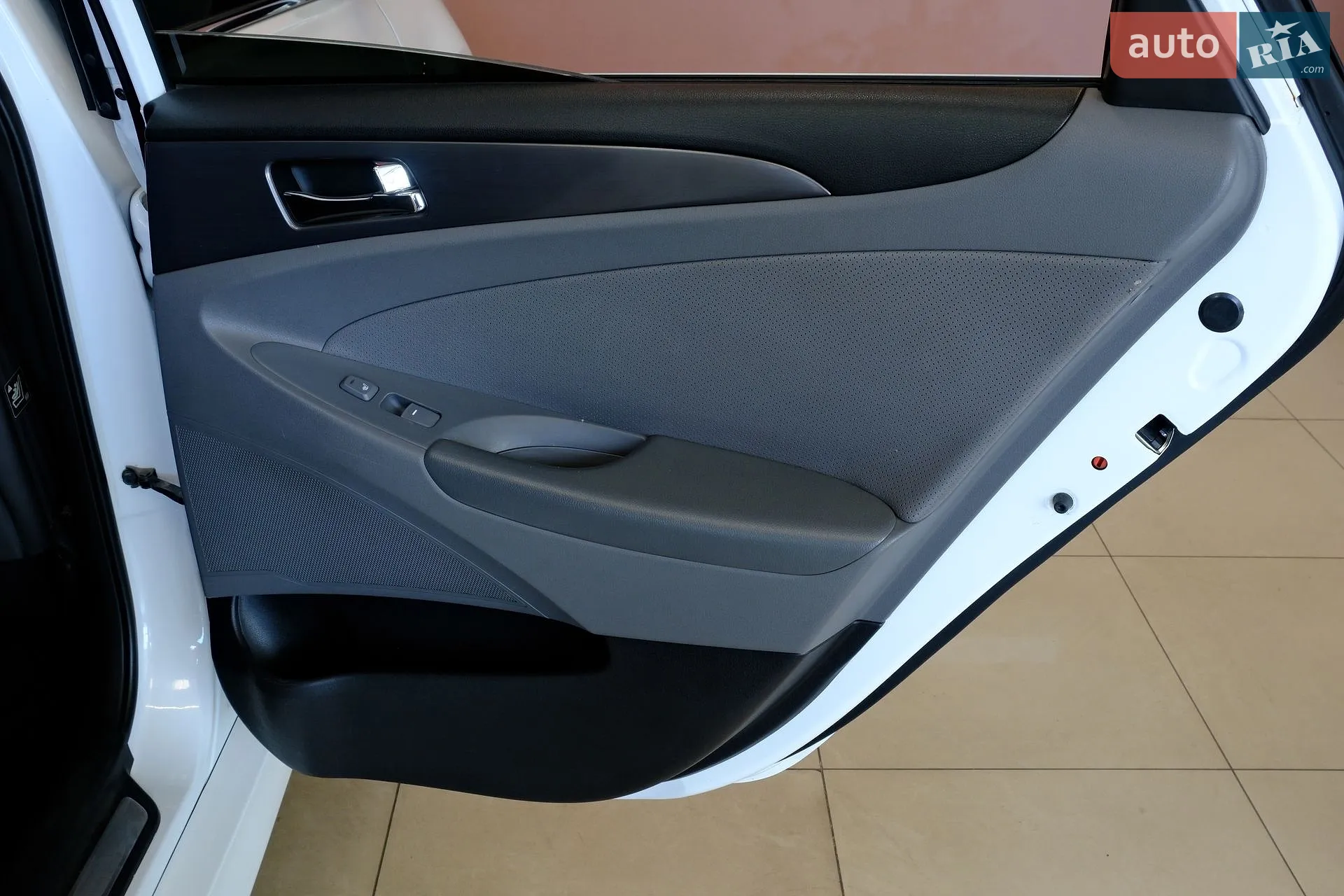 2012 Hyundai Sonata - мініатюра 39