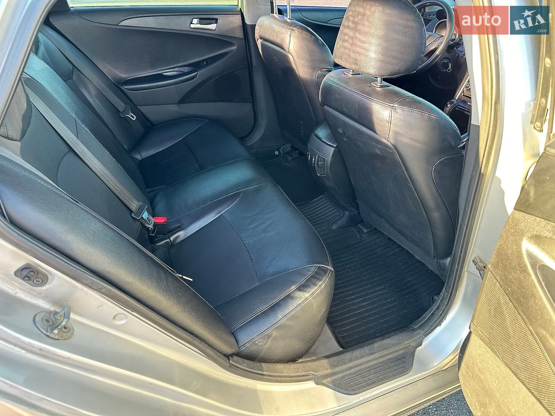 2013 Hyundai Sonata - мініатюра 16