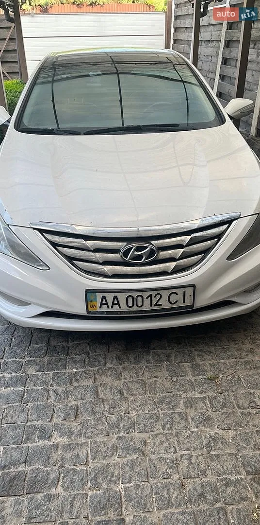 2011 Hyundai Sonata - мініатюра 2