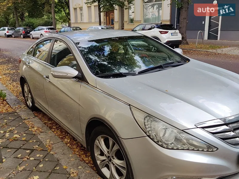 Hyundai Sonata 2010