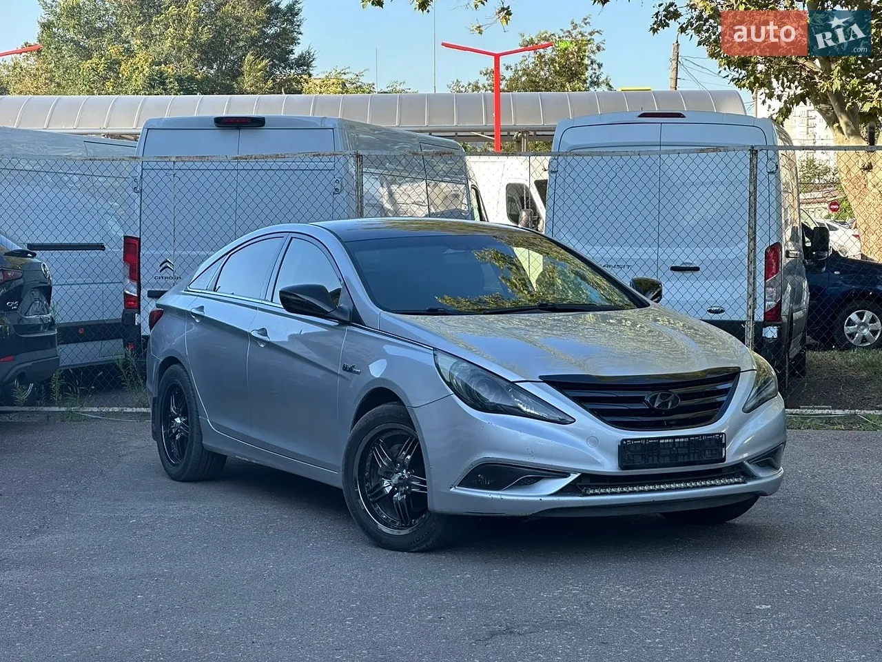 2011 Hyundai Sonata - мініатюра 16