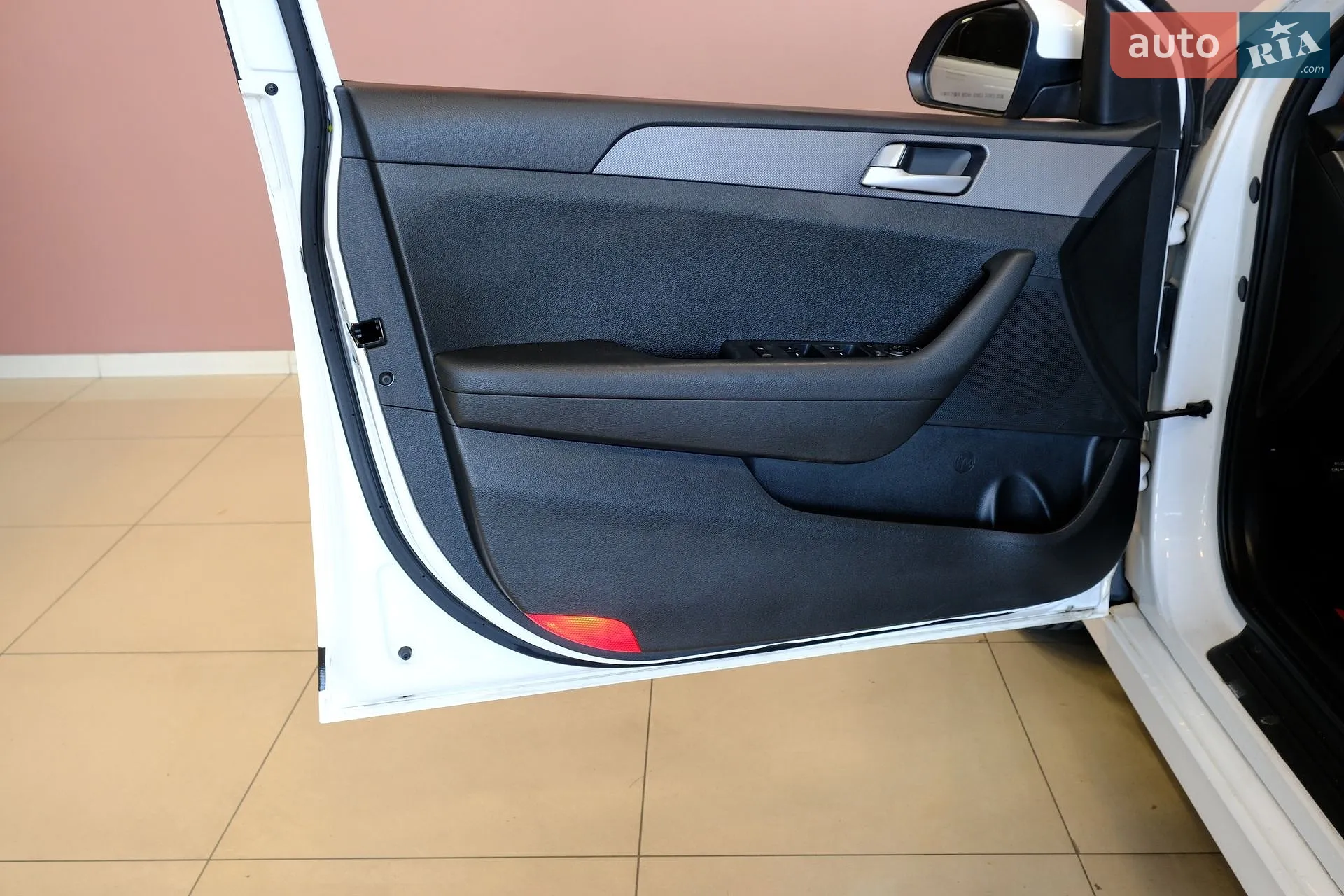 2017 Hyundai Sonata - мініатюра 24