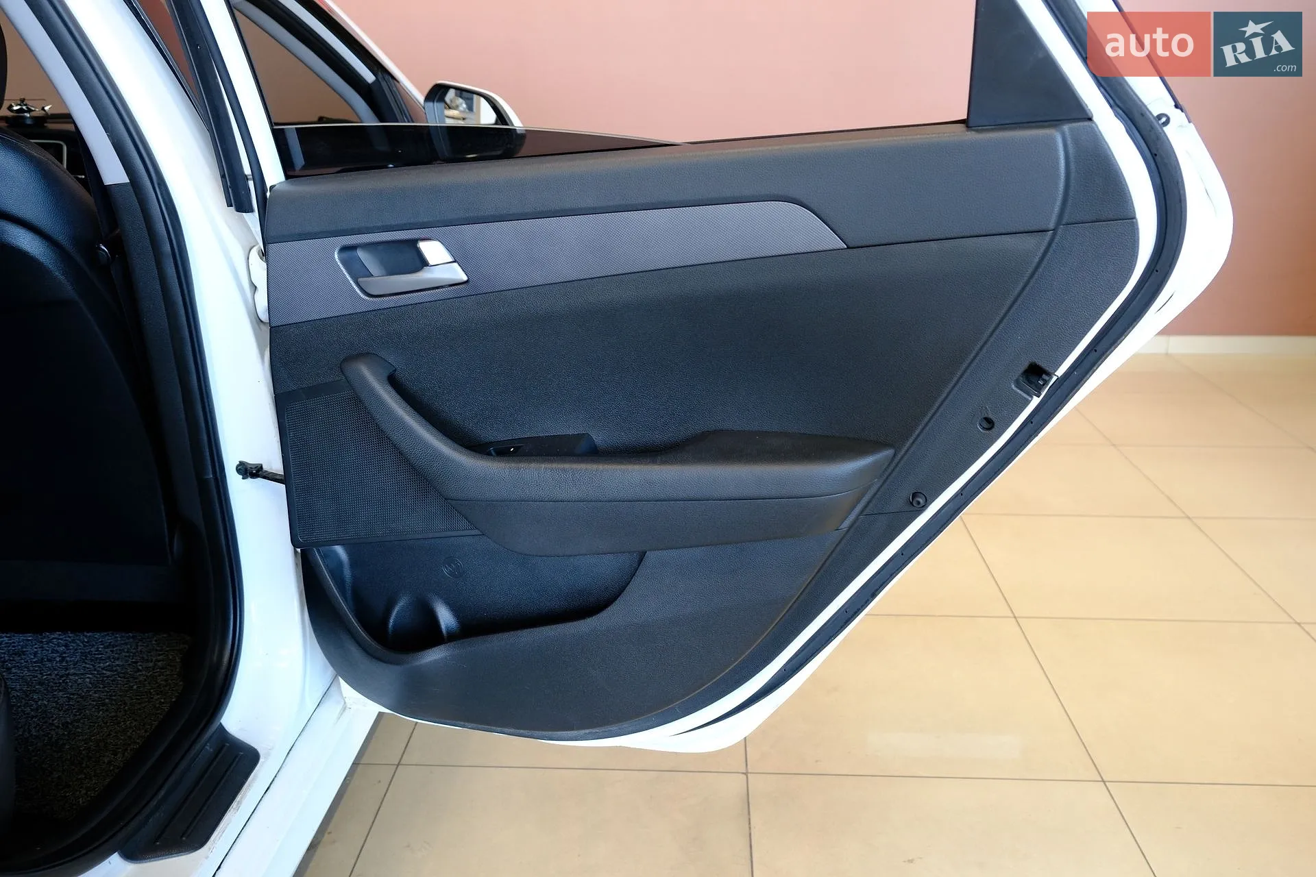 2017 Hyundai Sonata - мініатюра 32