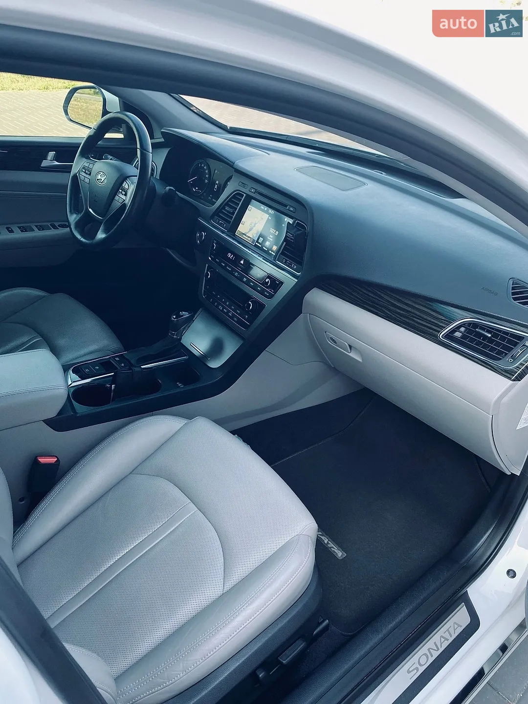 2015 Hyundai Sonata - мініатюра 25