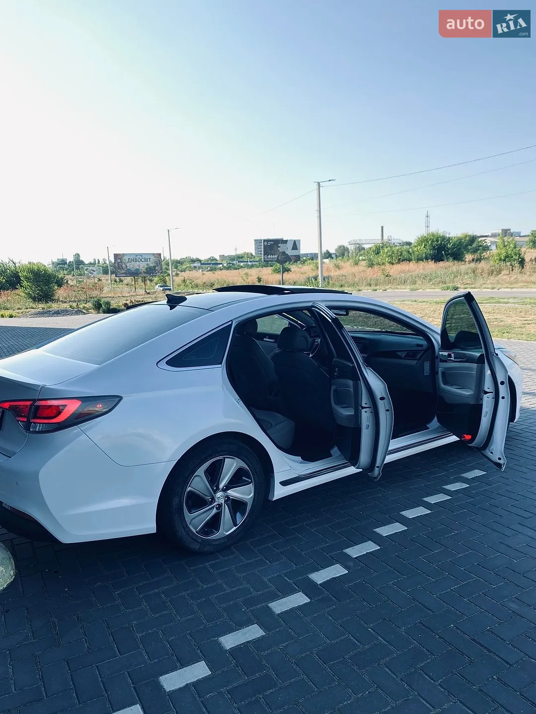 2015 Hyundai Sonata - мініатюра 16