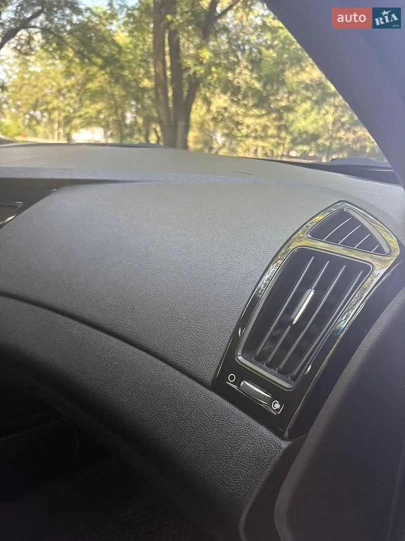2010 Hyundai Sonata - мініатюра 35