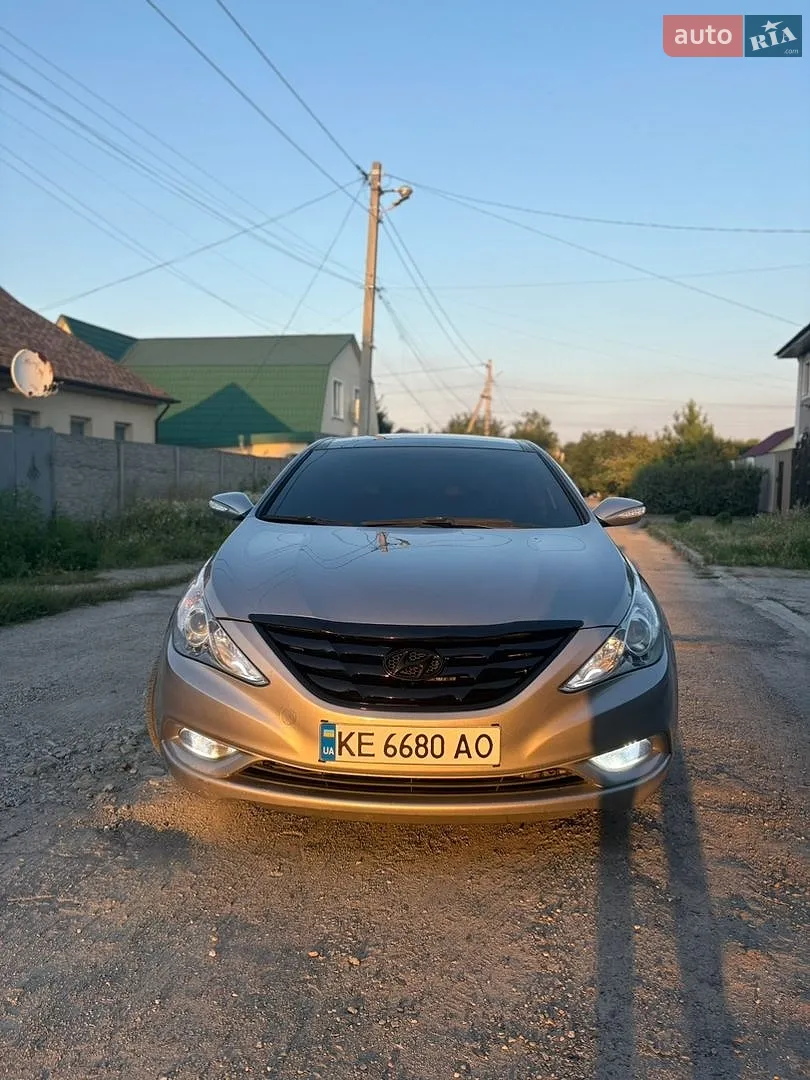 2010 Hyundai Sonata - мініатюра 14