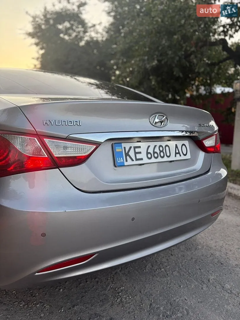 2010 Hyundai Sonata - мініатюра 22