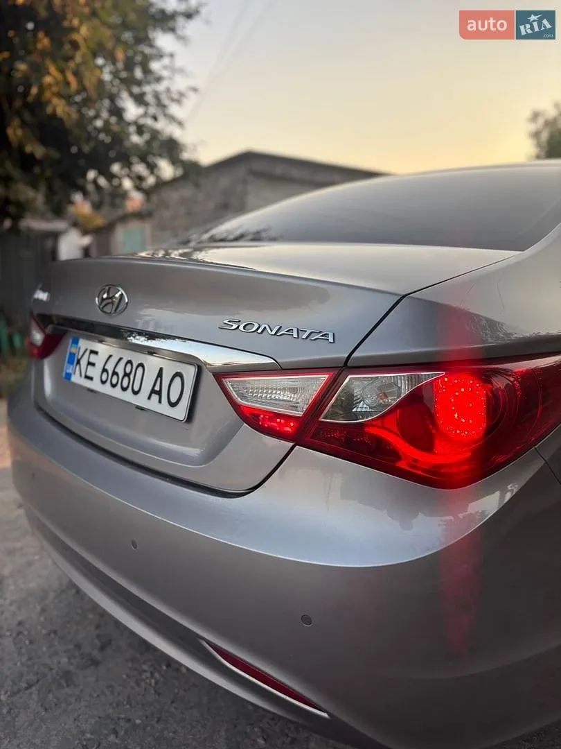 2010 Hyundai Sonata - мініатюра 18