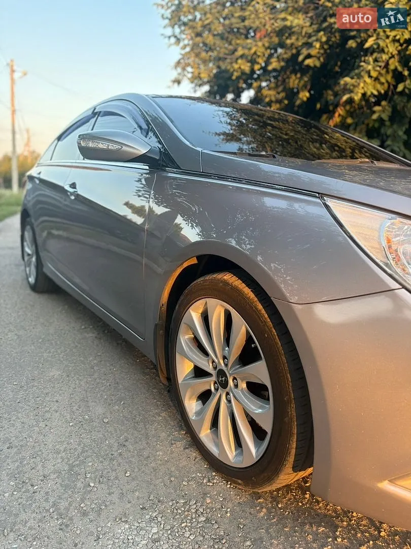 2010 Hyundai Sonata - мініатюра 19