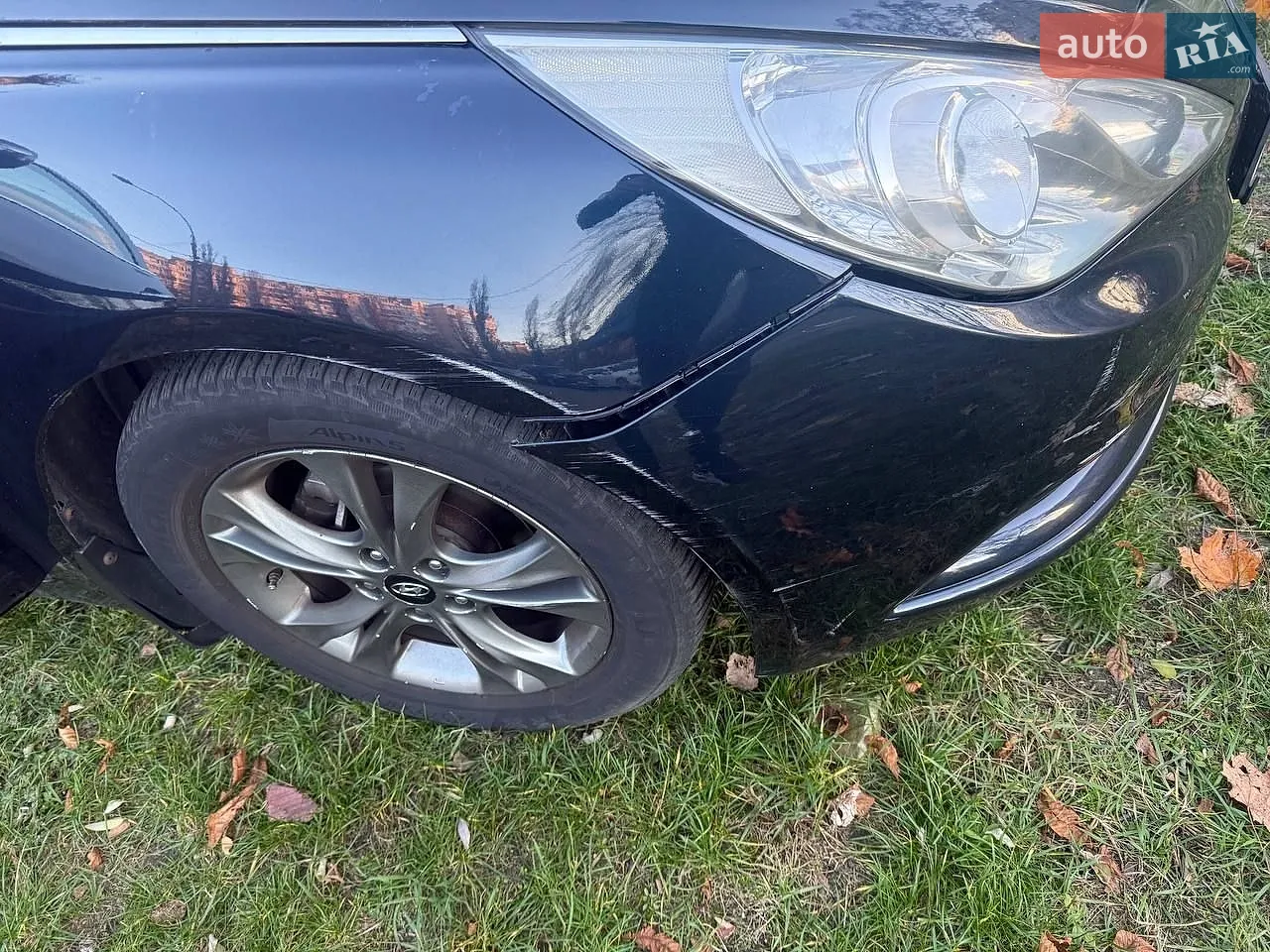 2010 Hyundai Sonata - мініатюра 7