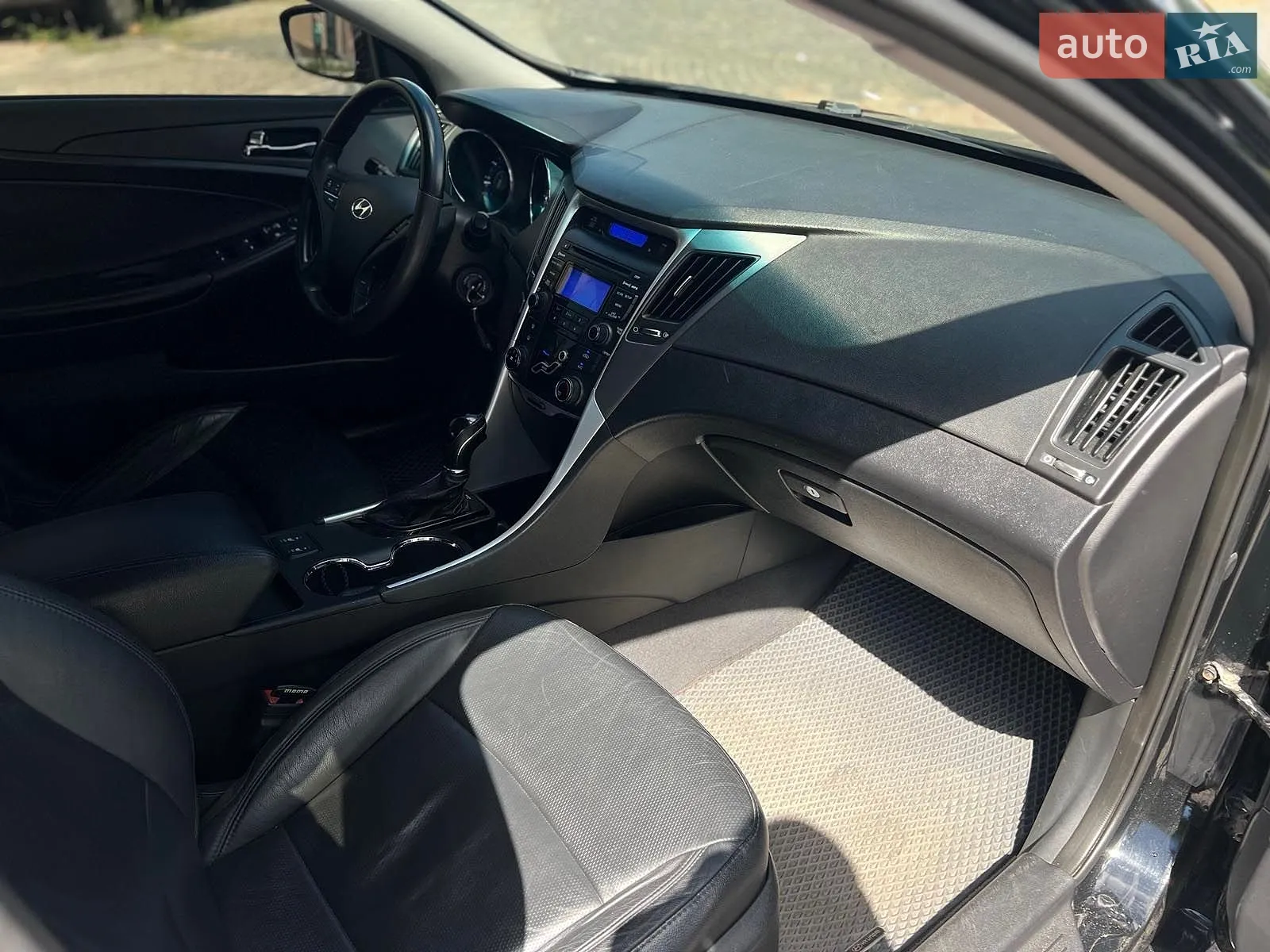 2012 Hyundai Sonata - мініатюра 23