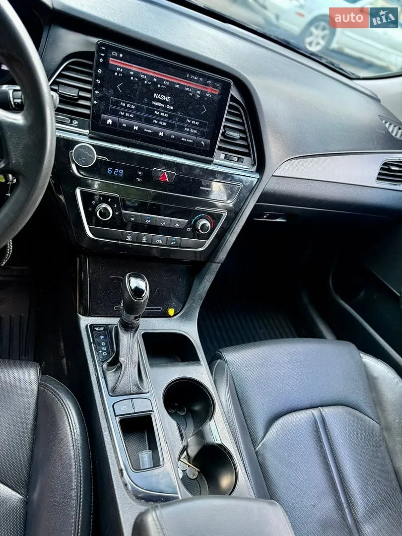 2016 Hyundai Sonata - мініатюра 11