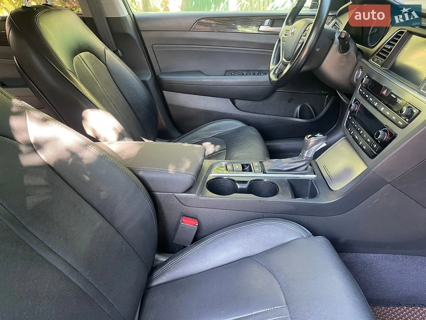 2016 Hyundai Sonata - мініатюра 31