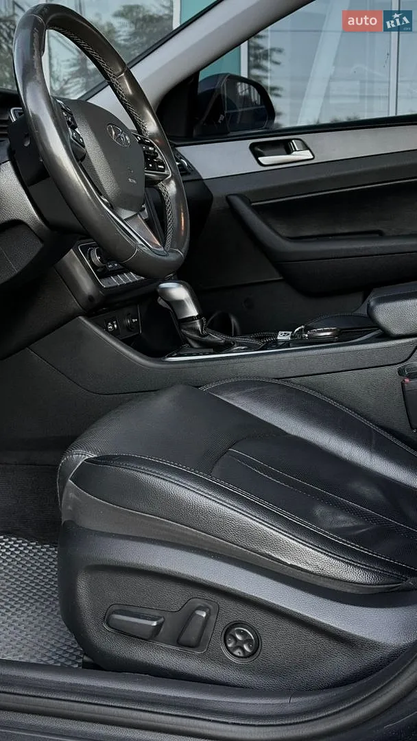 2017 Hyundai Sonata - мініатюра 14