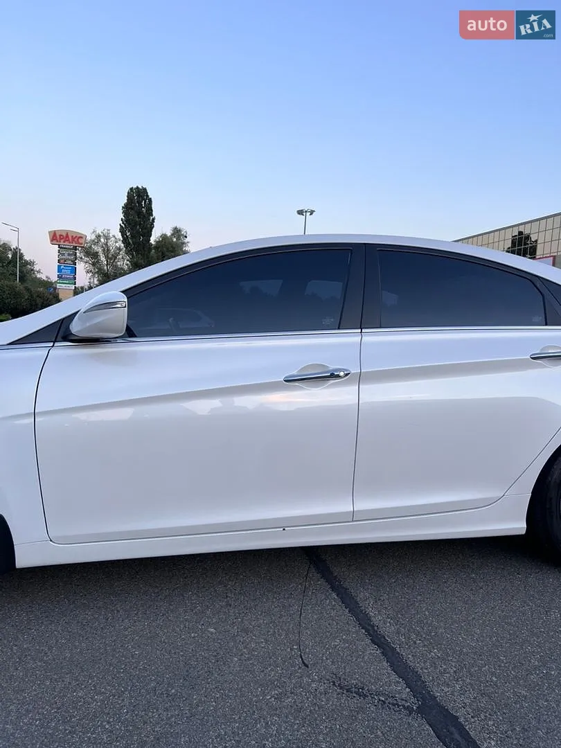 2013 Hyundai Sonata - мініатюра 11