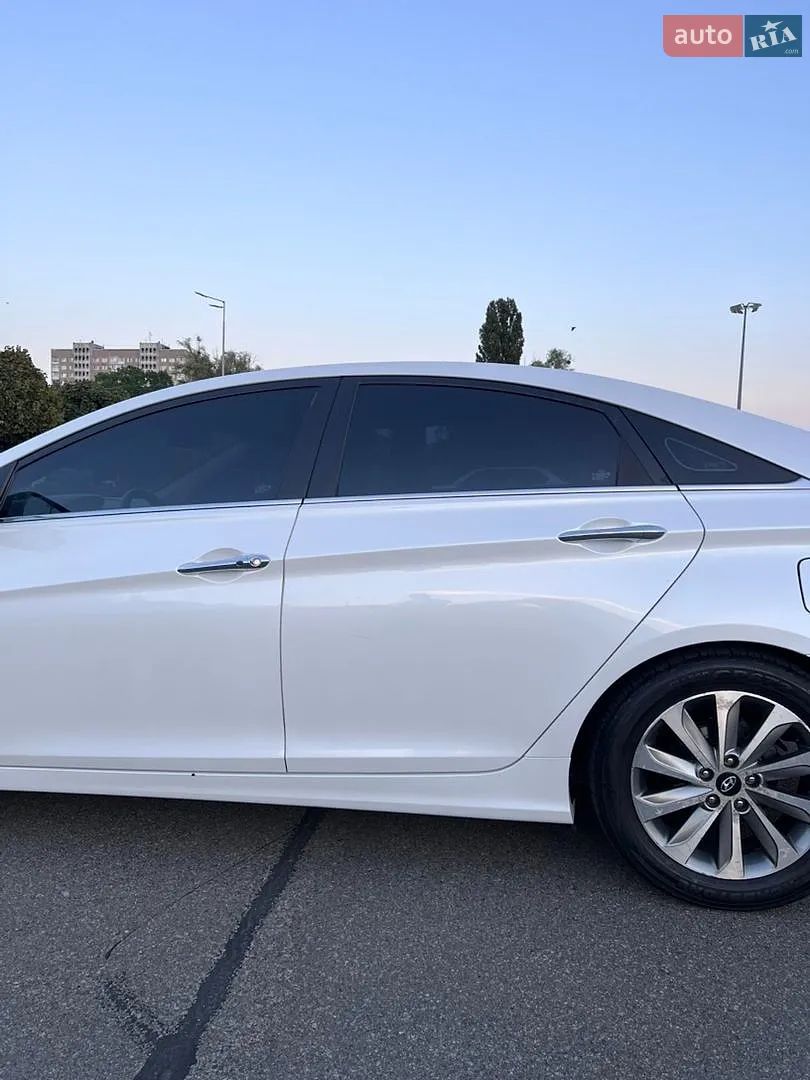 2013 Hyundai Sonata - мініатюра 12