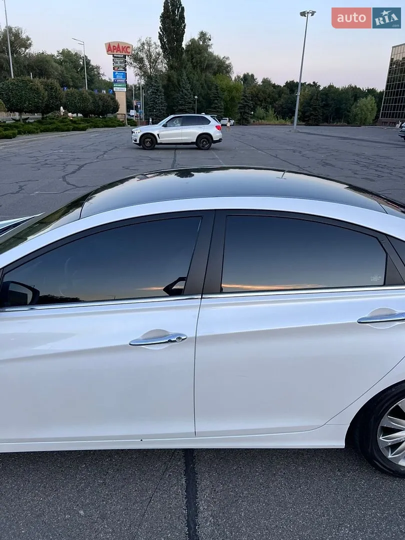 2013 Hyundai Sonata - мініатюра 9
