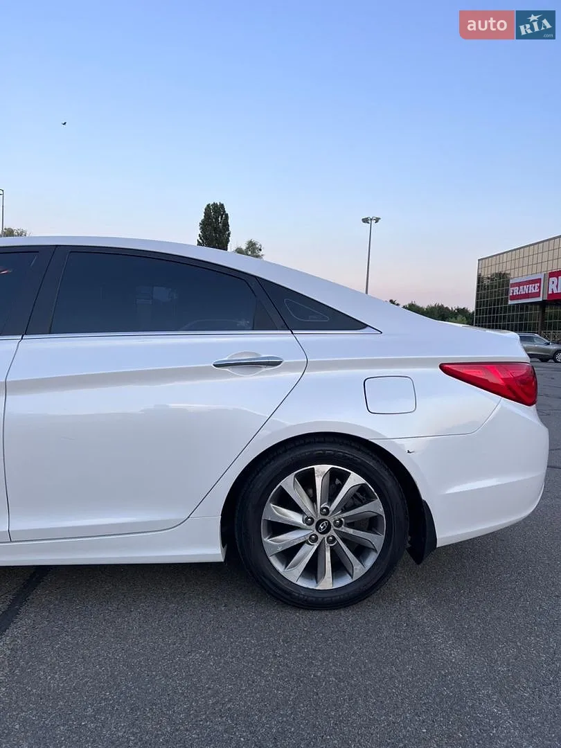 2013 Hyundai Sonata - мініатюра 13
