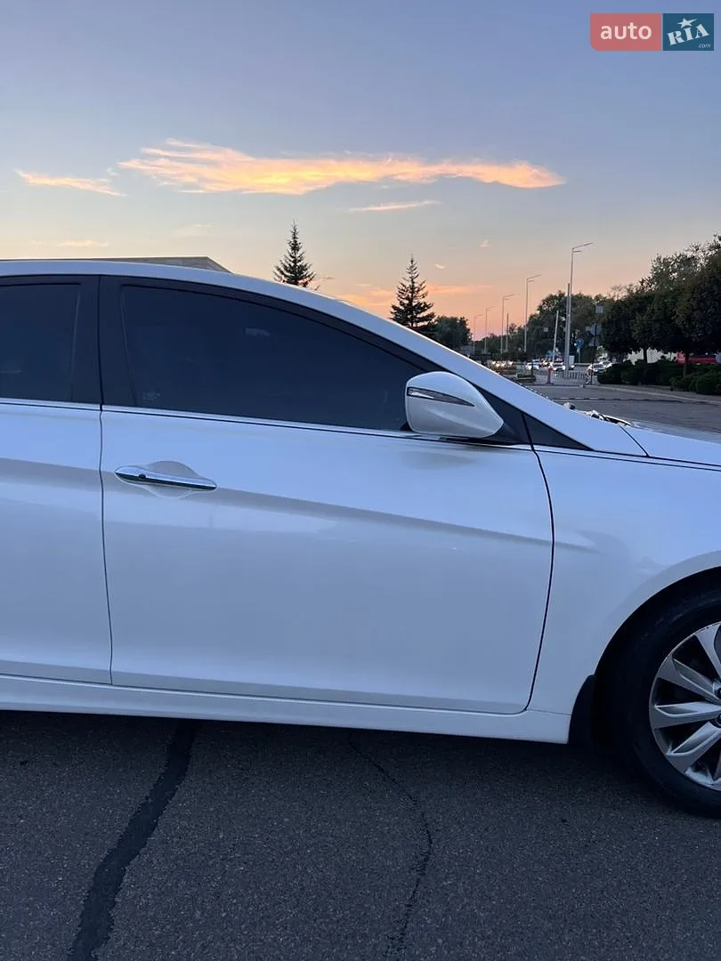 2013 Hyundai Sonata - мініатюра 21