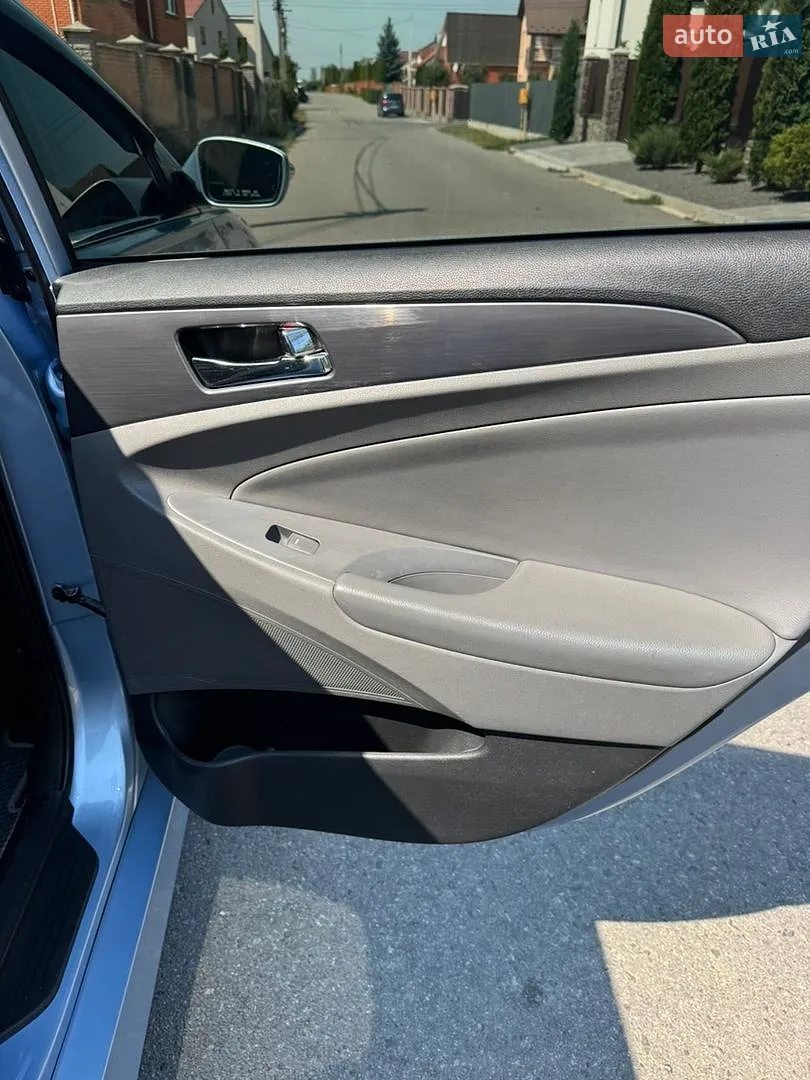 2013 Hyundai Sonata - мініатюра 15