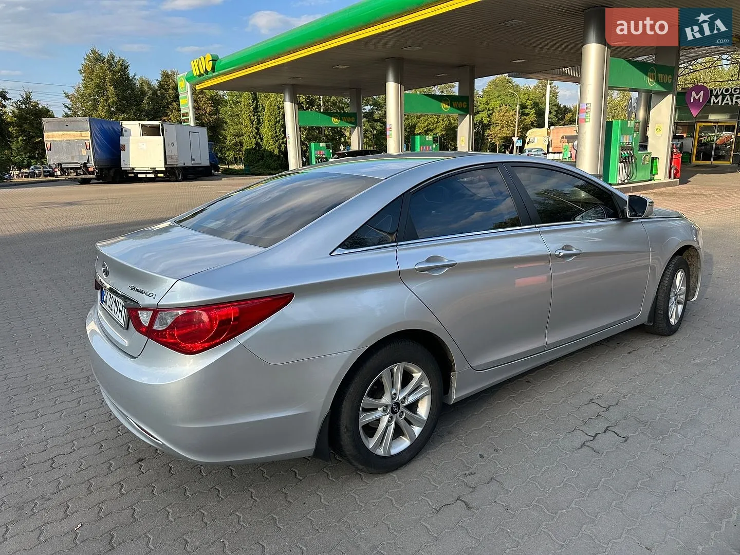 2011 Hyundai Sonata - мініатюра 17
