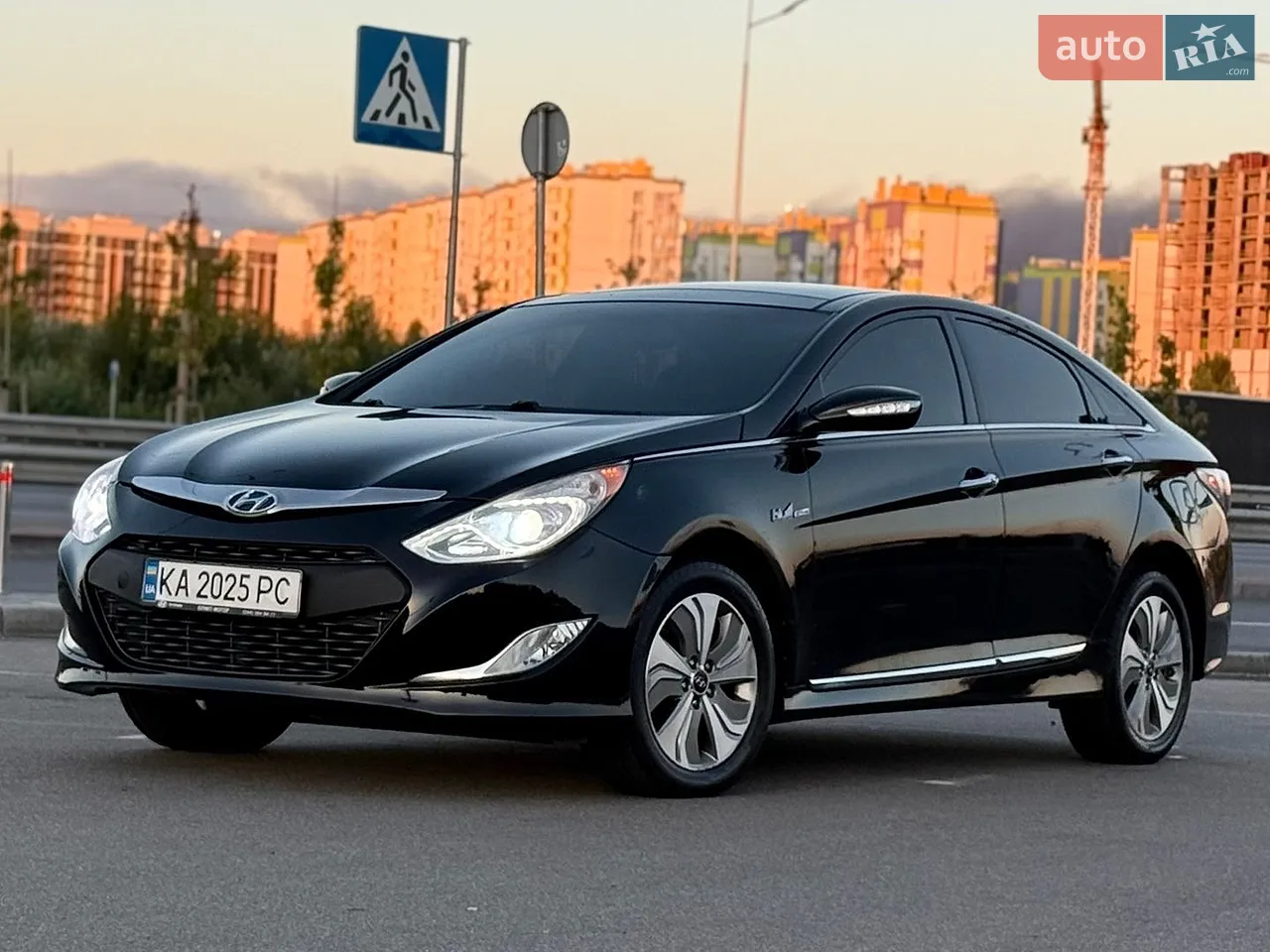 2013 Hyundai Sonata - мініатюра 16
