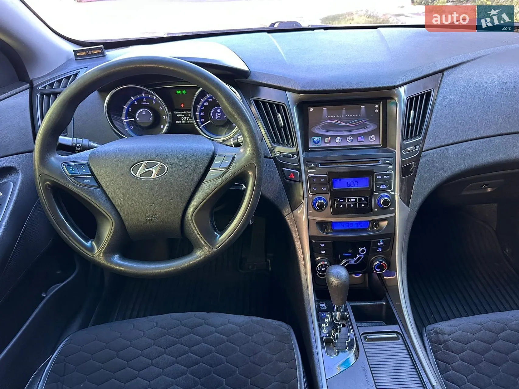 2010 Hyundai Sonata - мініатюра 10