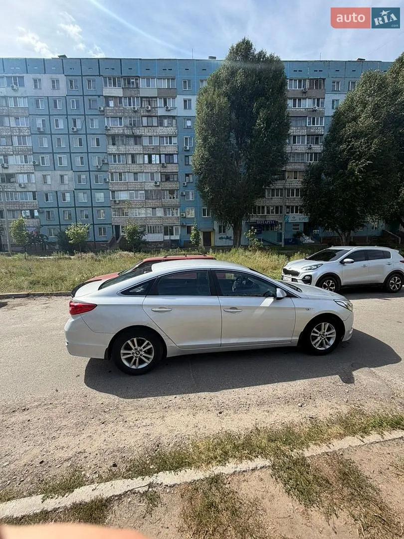 2015 Hyundai Sonata - мініатюра 8