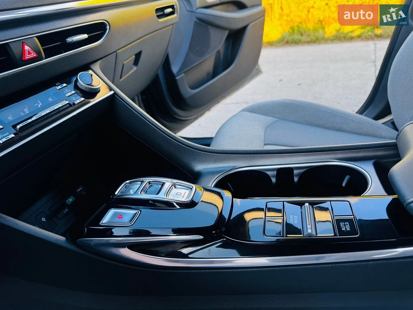 2020 Hyundai Sonata - мініатюра 21