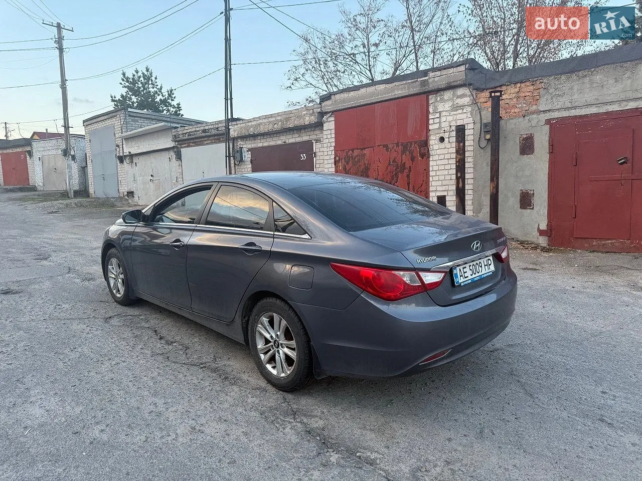 2010 Hyundai Sonata - мініатюра 5
