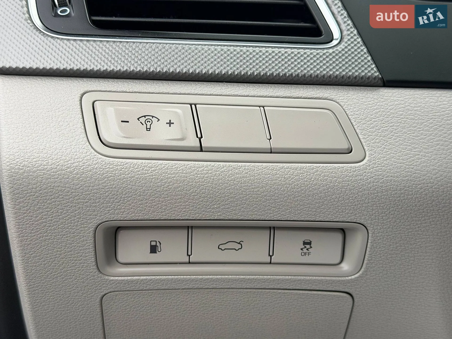 2016 Hyundai Sonata - мініатюра 17