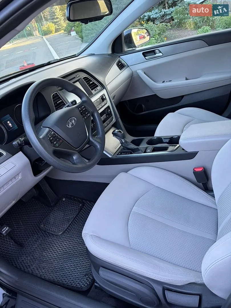 2016 Hyundai Sonata - мініатюра 8
