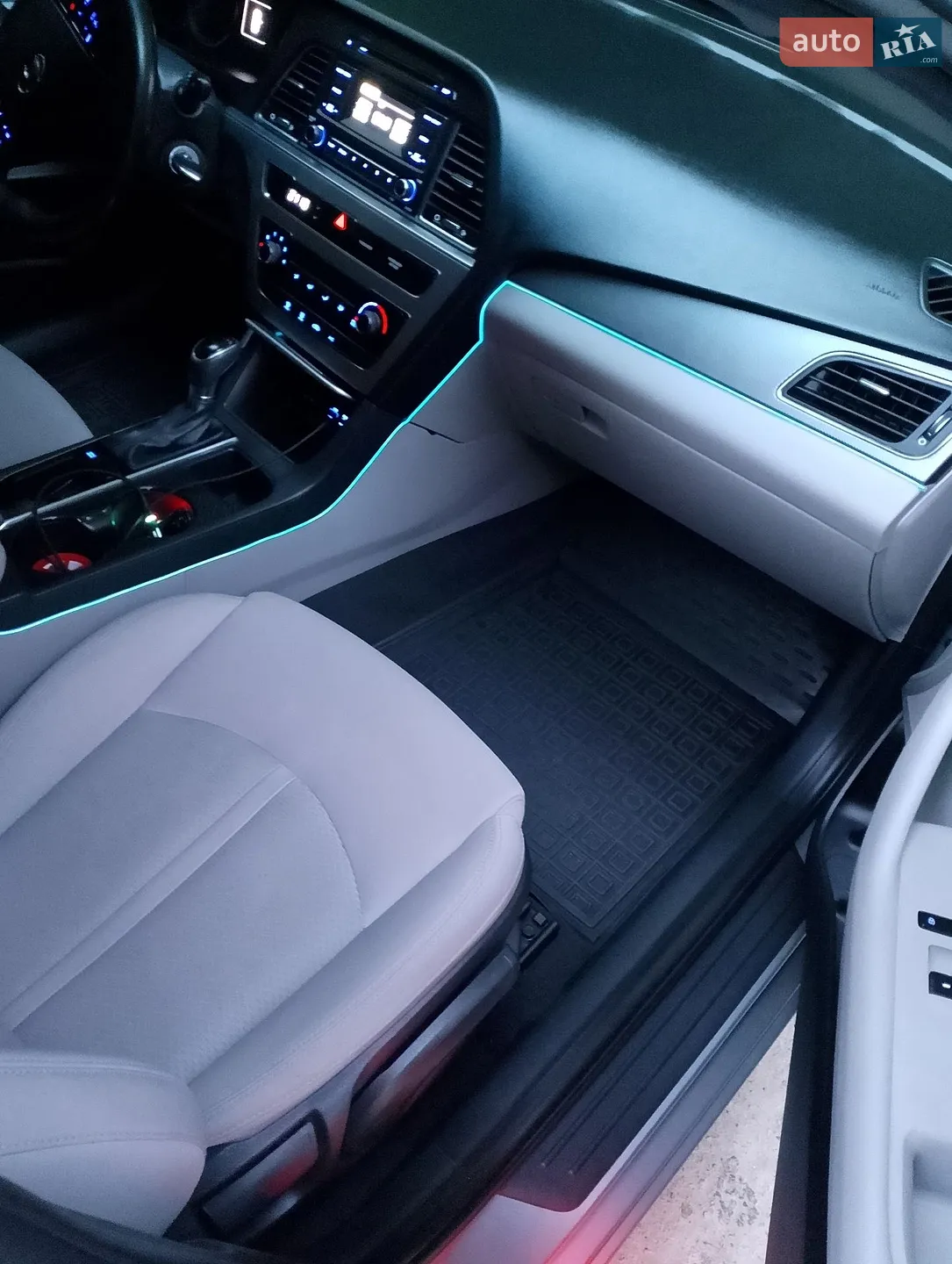 2017 Hyundai Sonata - мініатюра 8