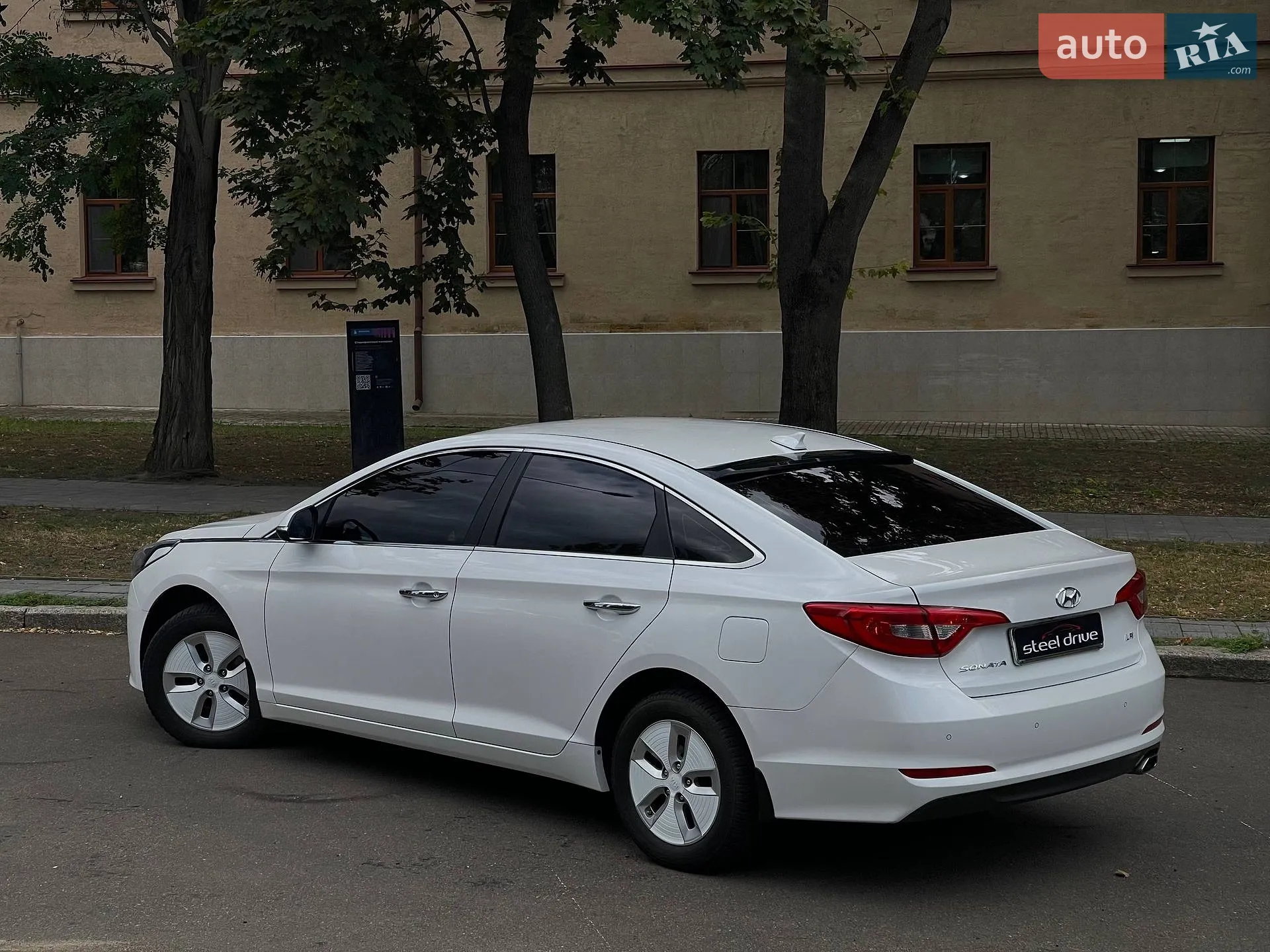 2015 Hyundai Sonata - мініатюра 8