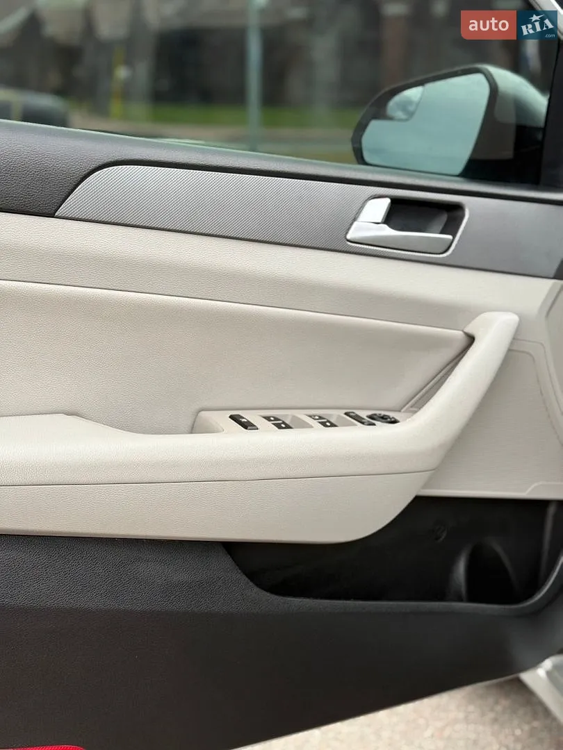 2015 Hyundai Sonata - мініатюра 21