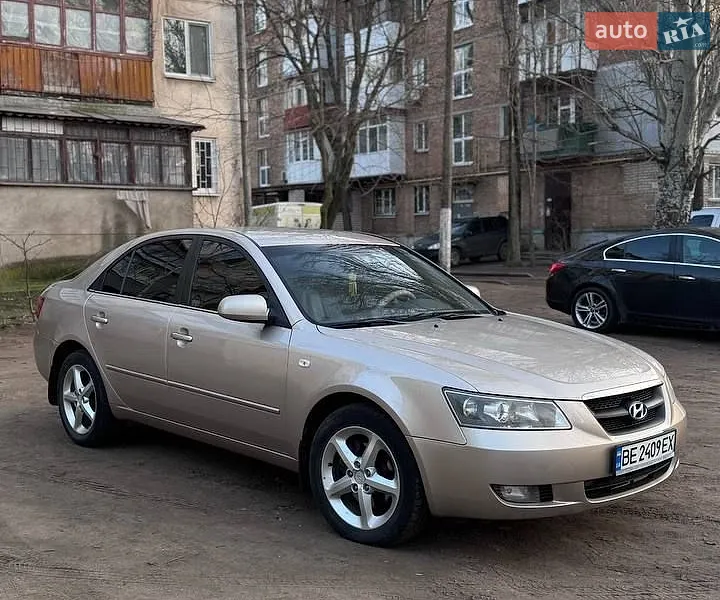 Hyundai Sonata