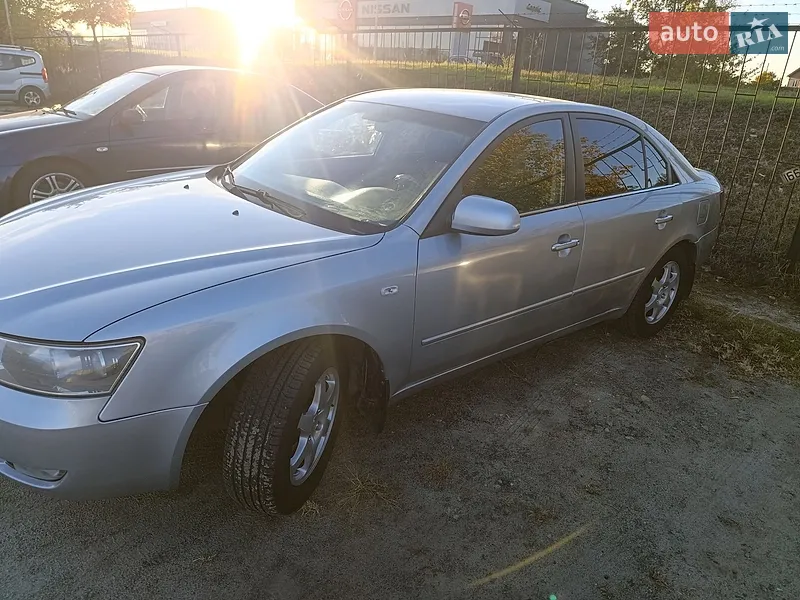 Hyundai Sonata