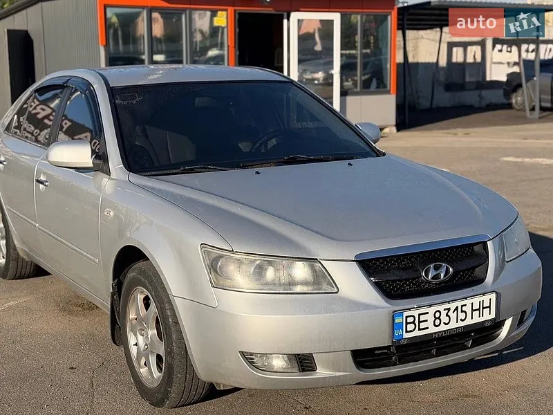Hyundai Sonata