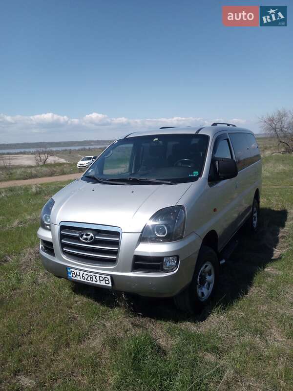Мінівен Hyundai Starex 2006 в Одесі