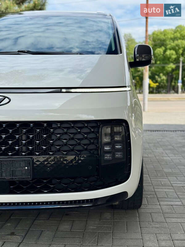 Мінівен Hyundai Staria 2021 в Дніпрі