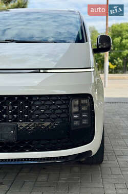 Минивэн Hyundai Staria 2021 в 