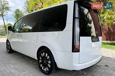 Минивэн Hyundai Staria 2021 в 