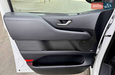 Минивэн Hyundai Staria 2021 в 